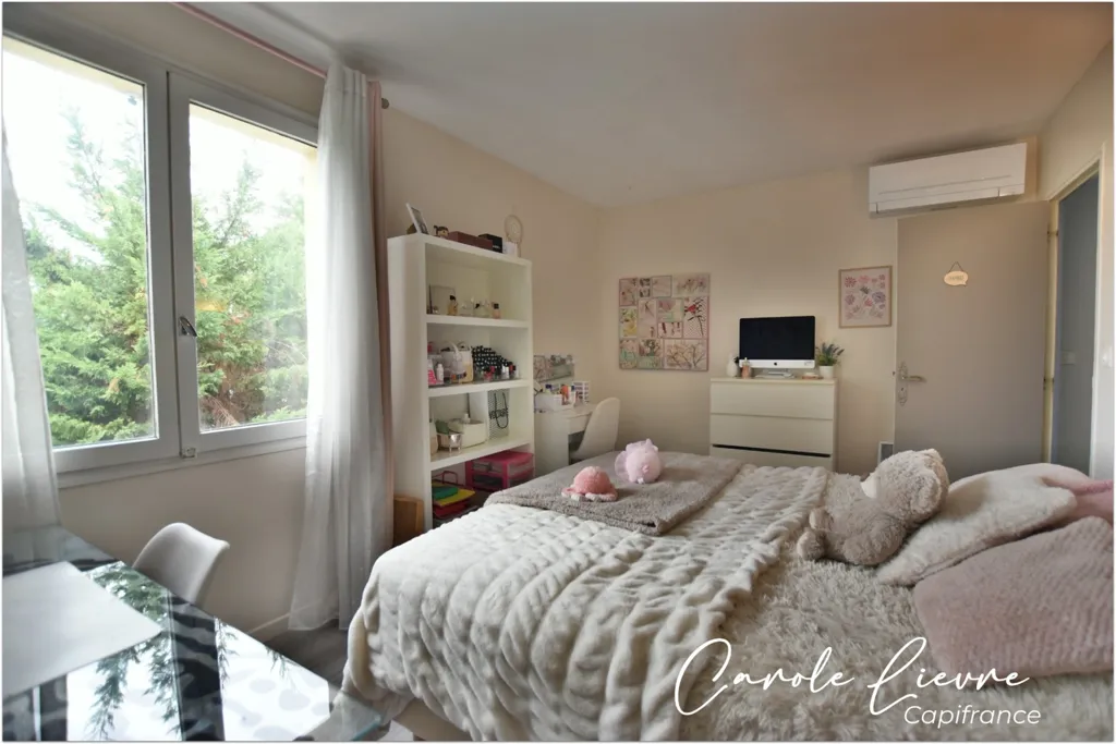 Chambres - Maison avec Piscine et Terrain de 2000 m²