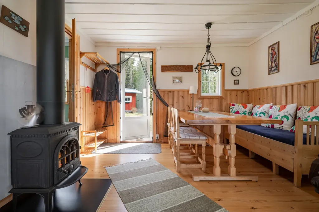 Séjour - Rustic Cottage with Lake View in Jämtland