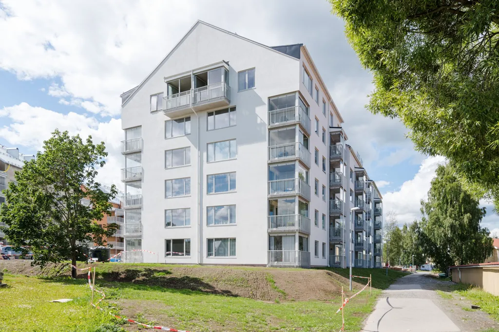 Extérieur - Modern Apartment with Balcony in Central Location