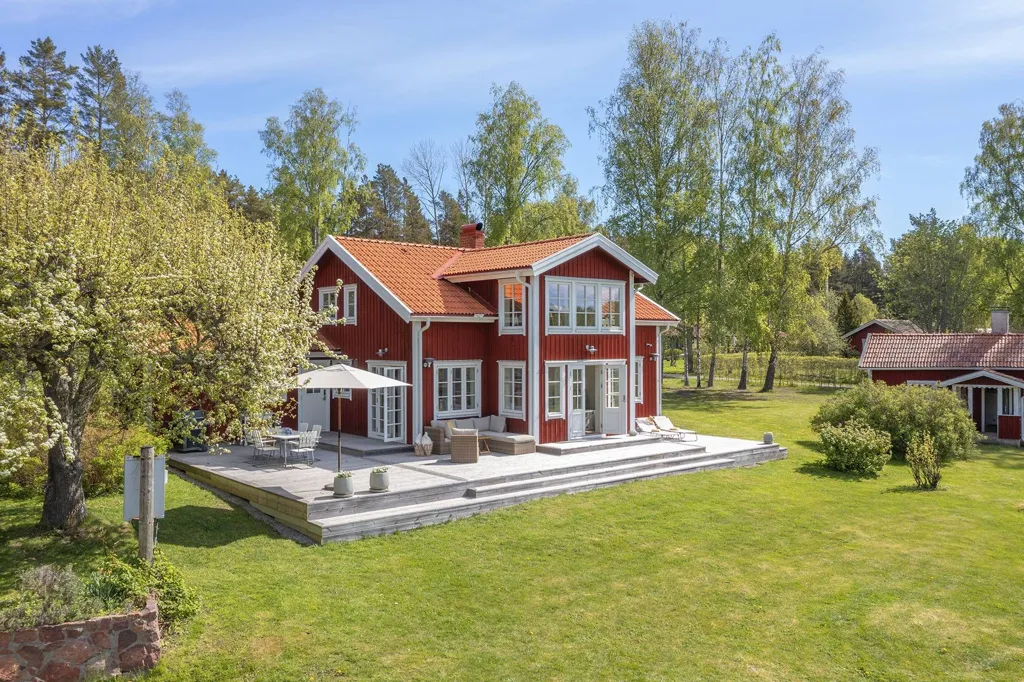 Exterior - Holiday Home with Sea View in Norrtälje
