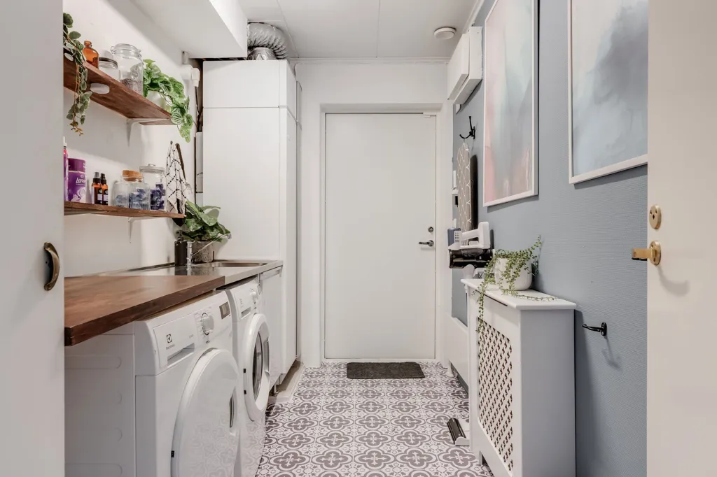 Utility Room - Terraced House with Two Balconies in Dalsjöfors