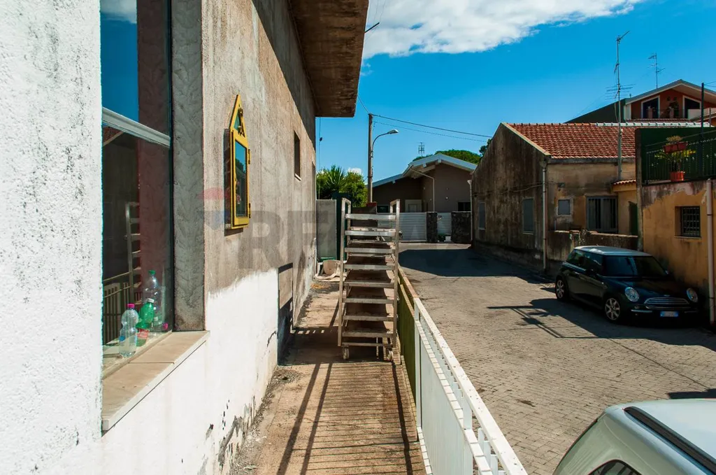 Välivaade - Commercial Unit with Bakery in Acireale