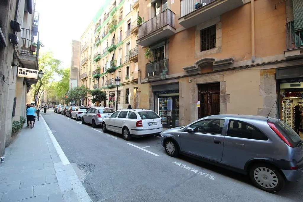 Välivaade - Renovated Flat with Air Conditioning in Barcelona