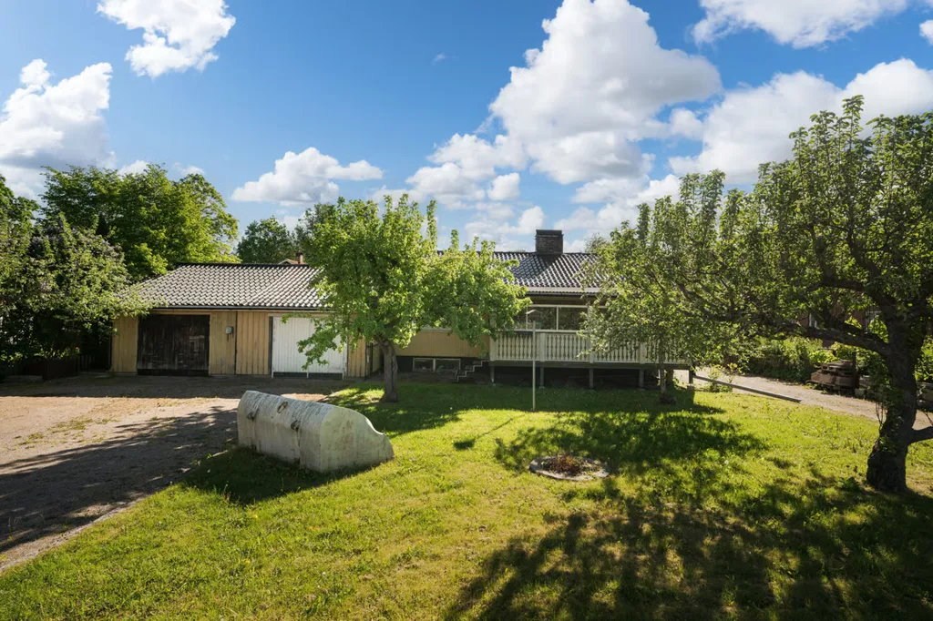 Garden - 1-Plan Villa with Inglazed Terrace in Älvkarleby