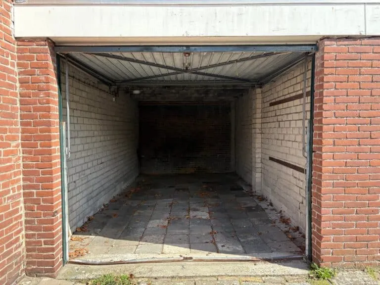 Garaaž - Garage Box in Central Middelburg