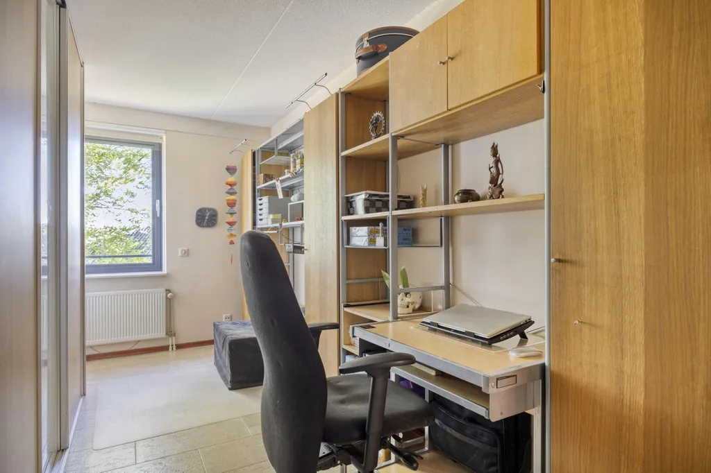 Office - Light-Filled Apartment with Balcony in Central Tilburg