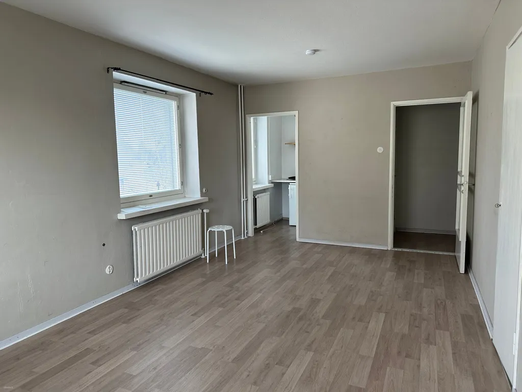 Rooms - Studio Flat in Central Kemi