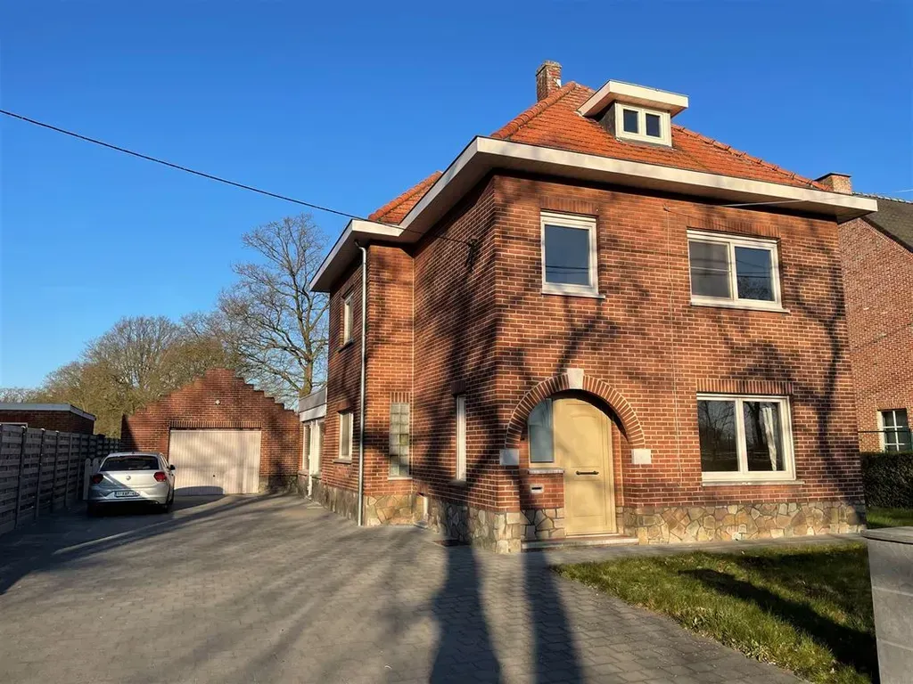 Välivaade - Charming House with Garden in Peer