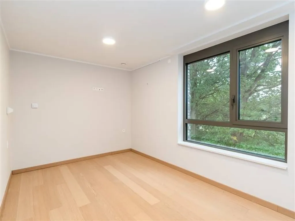 Toad - Service Flat with Central Green Location in Brasschaat