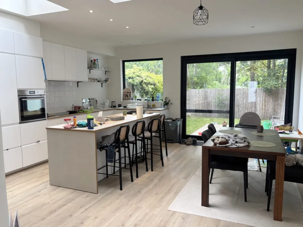 Cuisine - Maison Rénovée avec Terrasse près de Gand