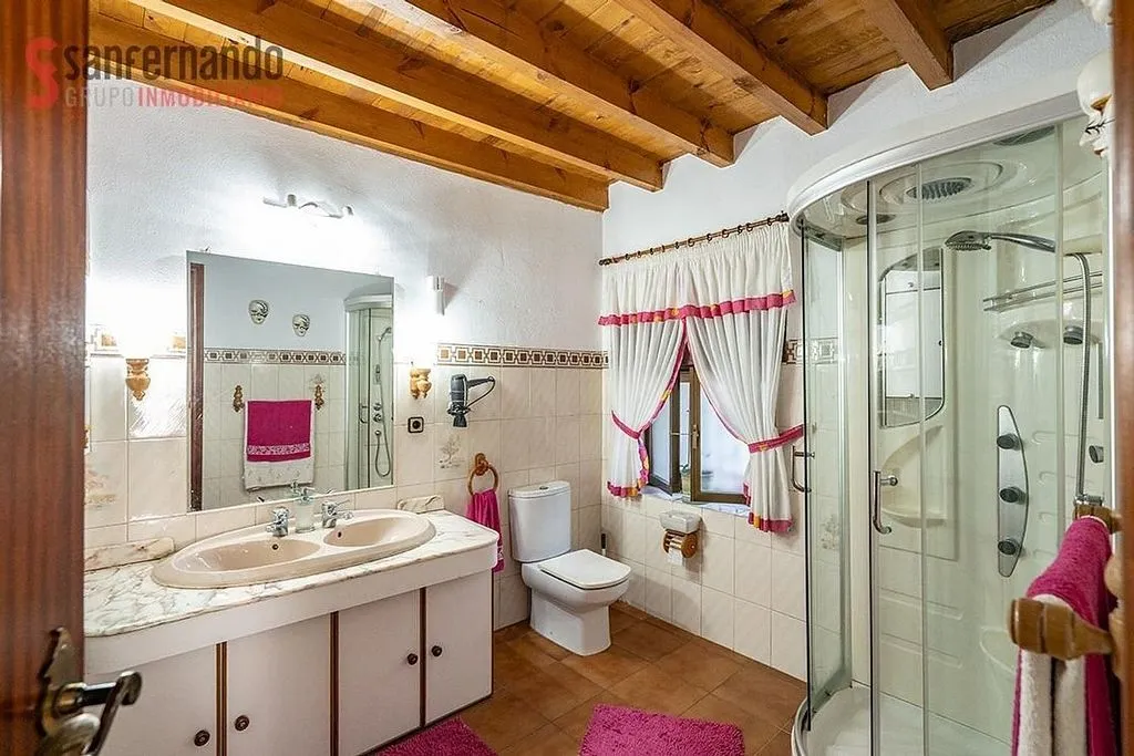 Bagni - Chalet with Terrace and Garage in Tanos