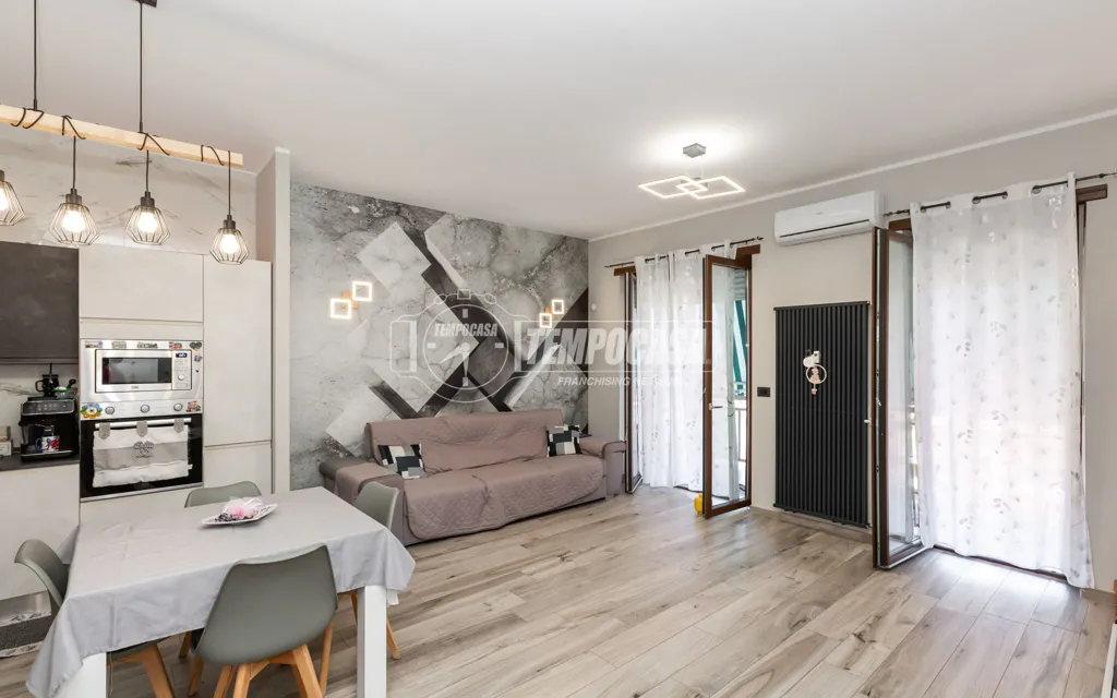 Séjour - Fully Rented Flat with Balcony in Moncalieri