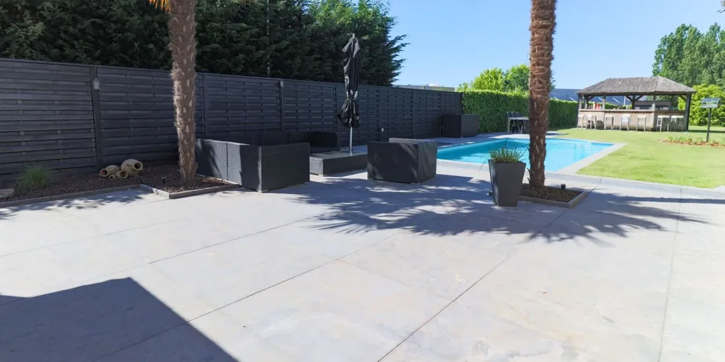 Bassein - Stylish House with Pool in Lendelede