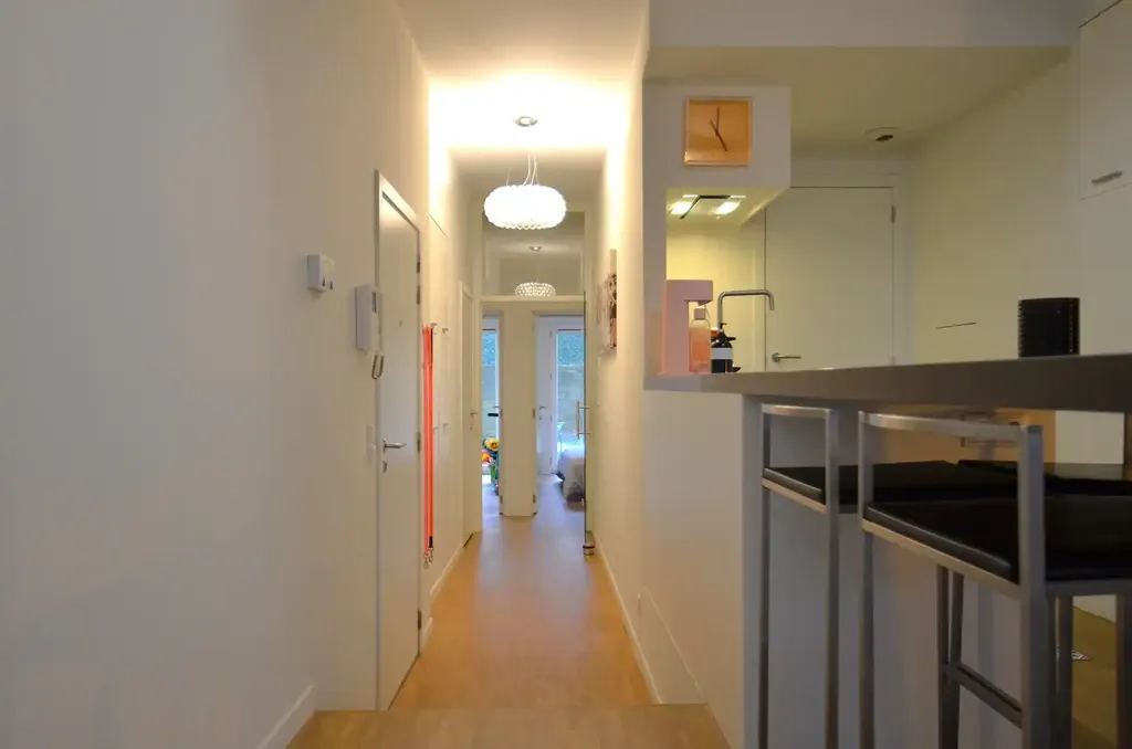 hallway_entrance
