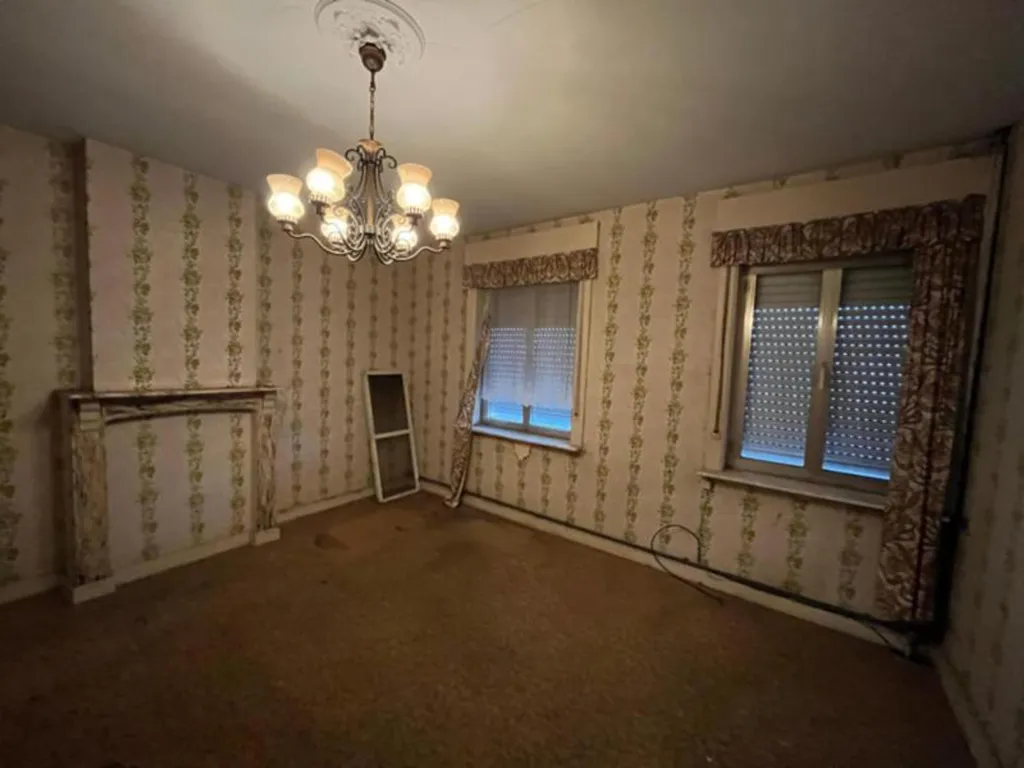 Habitaciones - Rijwoning to Renovate near Ronse Centre
