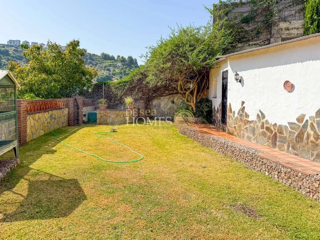 Aed - Detached Villa with Pool in Frigiliana
