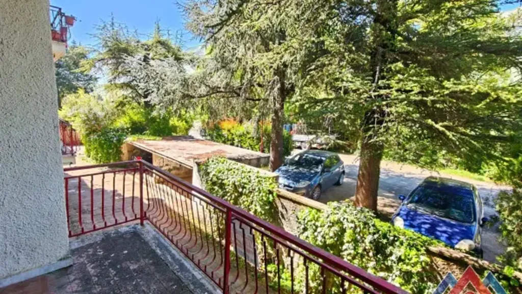 Rõdu - Apartment with Balcony in Balsorano