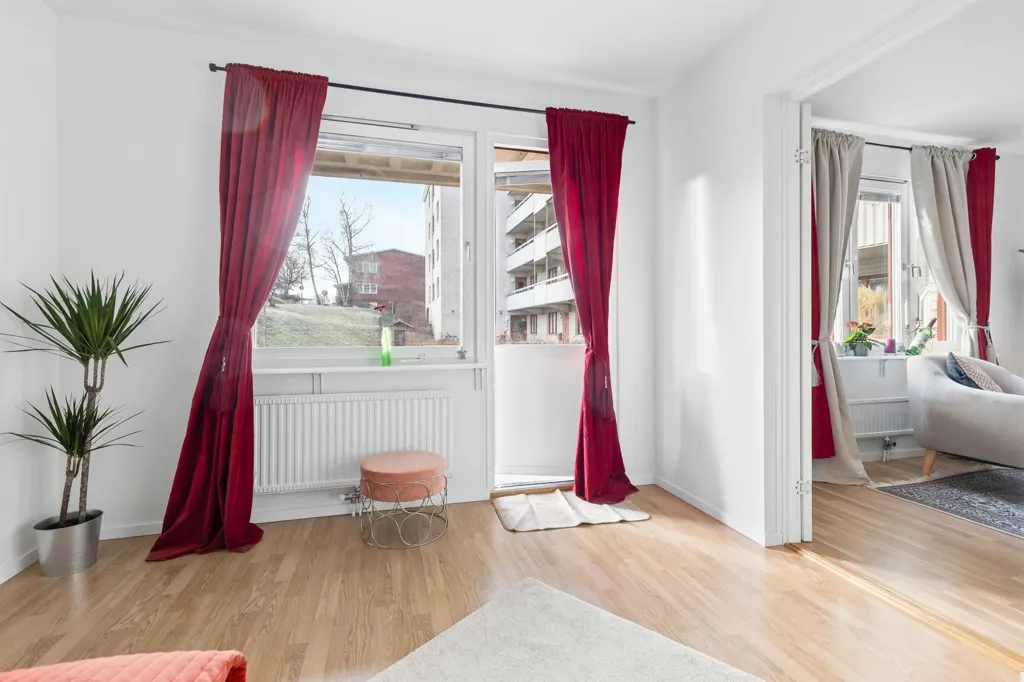 Séjour - 2-Bathroom Flat with Garden in Akalla