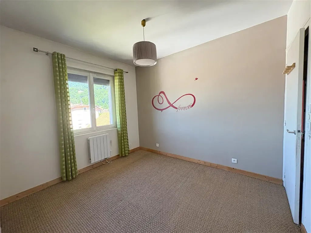 Magamistoad - Spacious T5 with Mountain View in Tencin