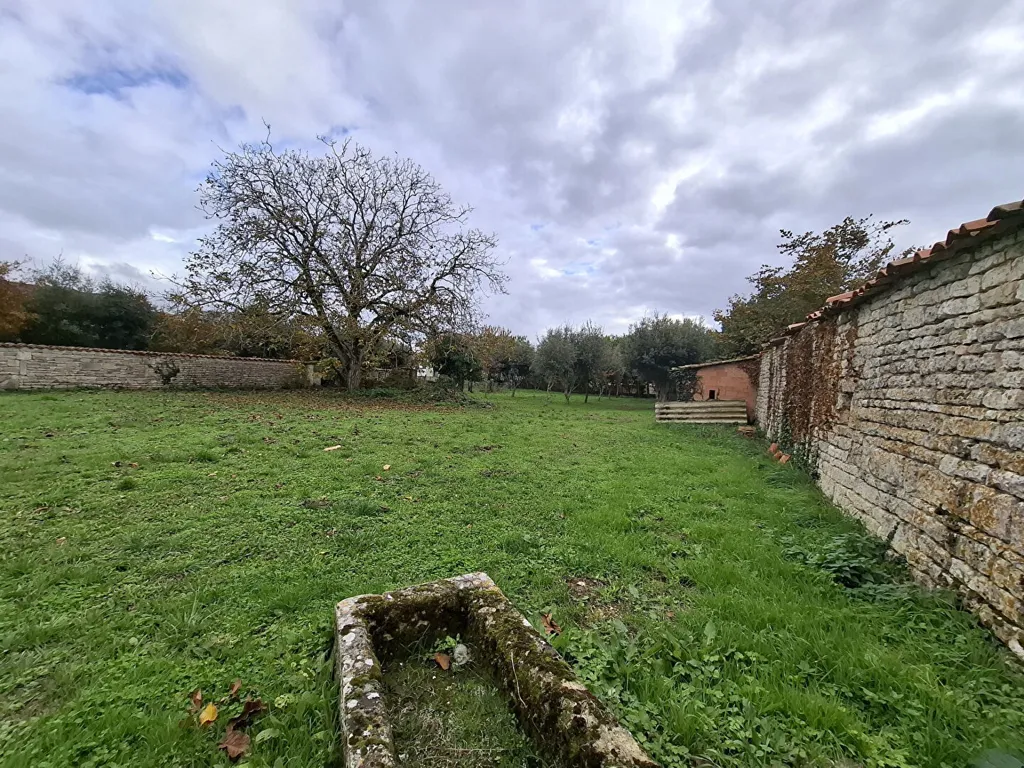 Aed - Historic Templar Commandery with Longère in Quiet Setting
