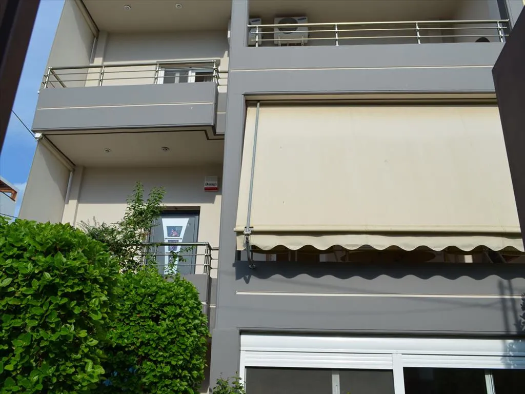 Appartement 6 pièces à Loutraki