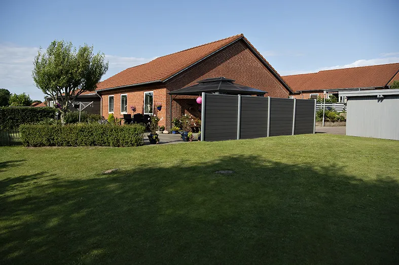 Jardin - 3-Bed Flat with Balcony in Løgstrup