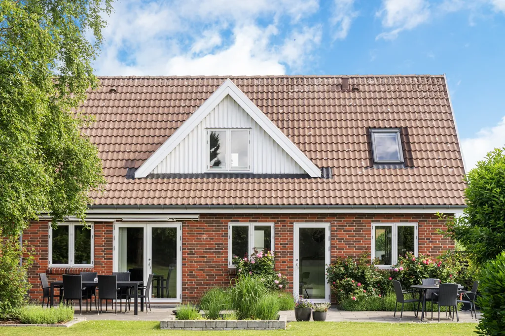Esterno - Villa with Park-like Garden in Ishøj