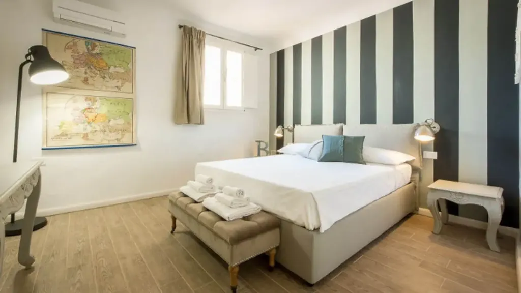 Bedrooms - Restored Apartment in Historic Florence