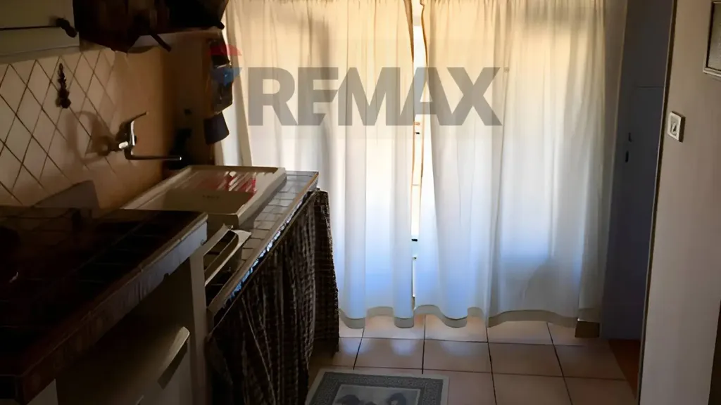 Cuisine - Mansarded Studio with Historic View in Caprarola