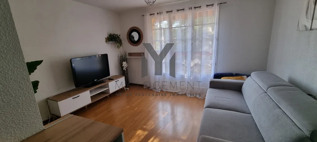 Elutuba - 2-Bed Apartment with Sea View in Bandol
