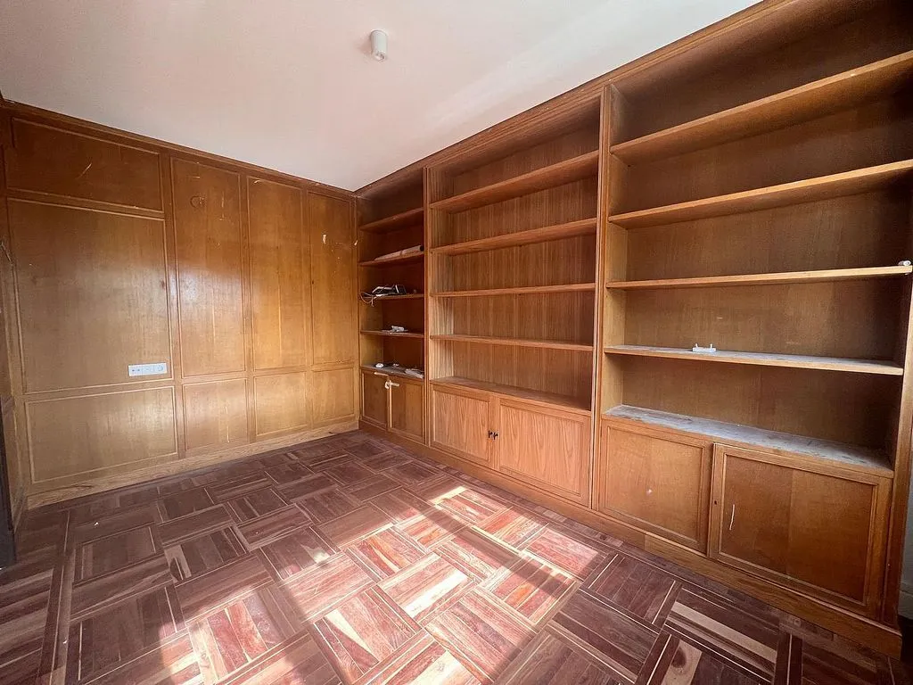 Office - Apartment with Terrace in Chamartín