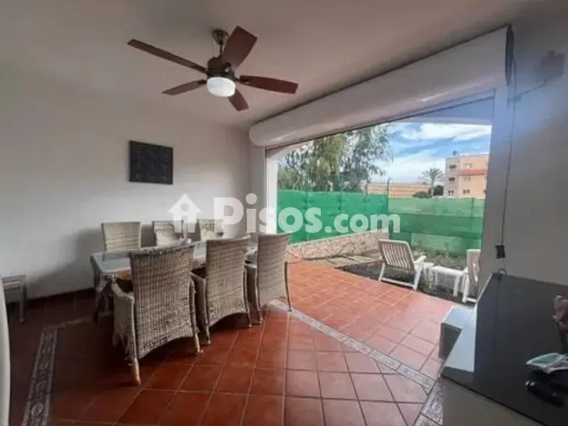 Terrasse - Spacious Ground Floor Flat with Garden in Antigua