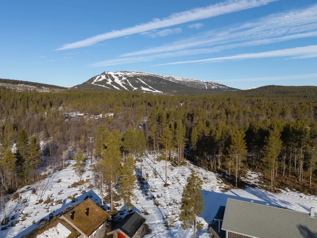 Õhuvaade - Corner Plot with Ski Access in Ljusnedal