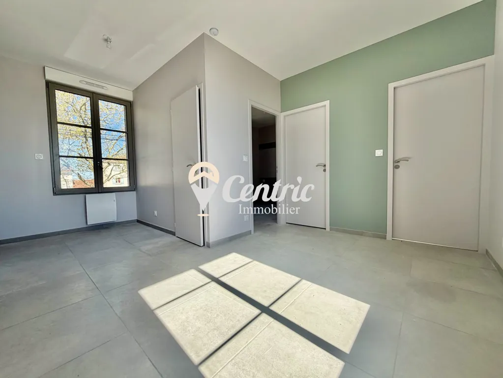 Toad - New Flat with Parking in Bressuire Centre
