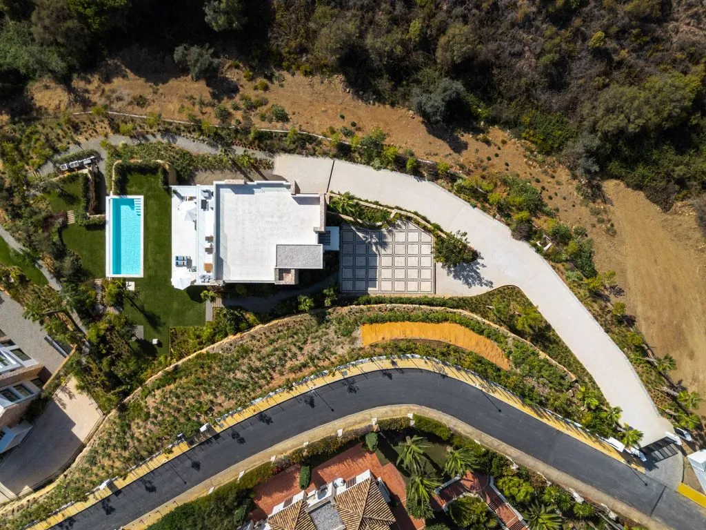 Õhuvaade - Luxury Villa with Heated Pool in Marbella