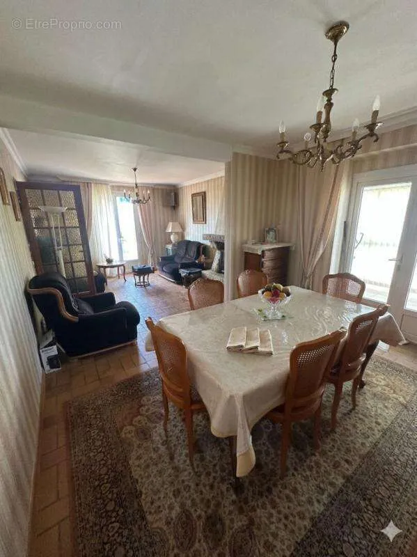 Söögituba - Néo-Bretonne House with Garden in Pommeret