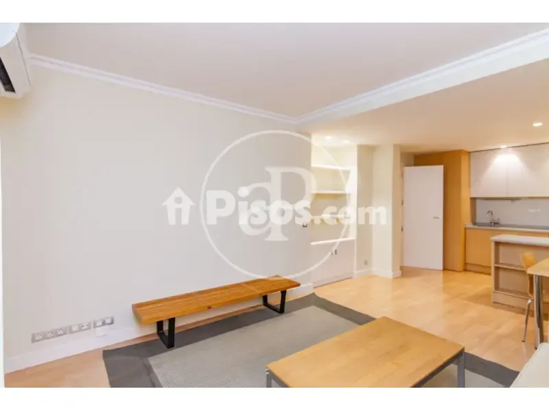 Soggiorno - Apartment with Garden Access in Jerónimos