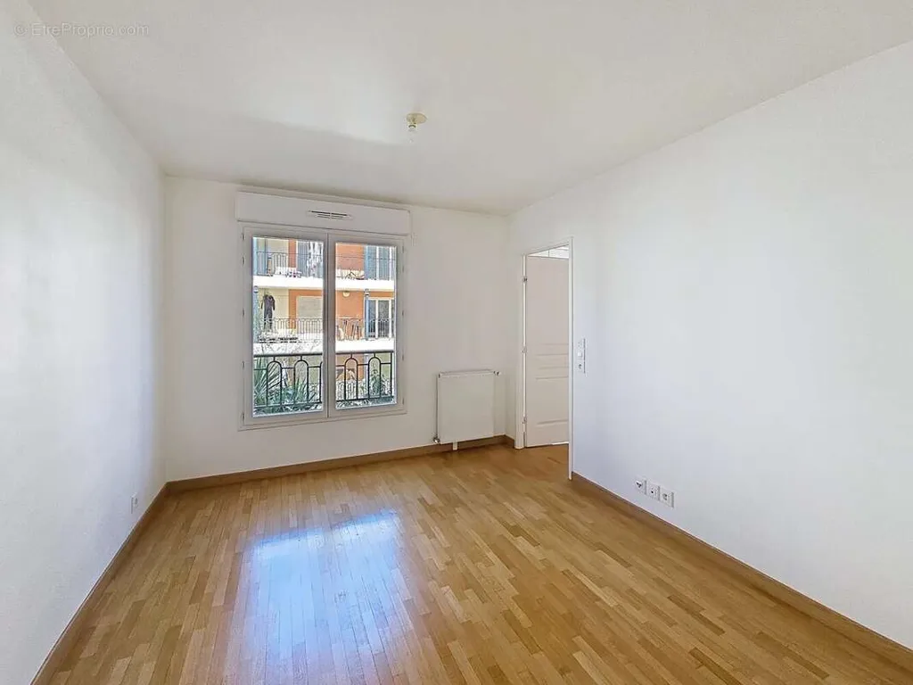 Pièces - Appartement F2 avec Balcon et Box au Centre-Ville