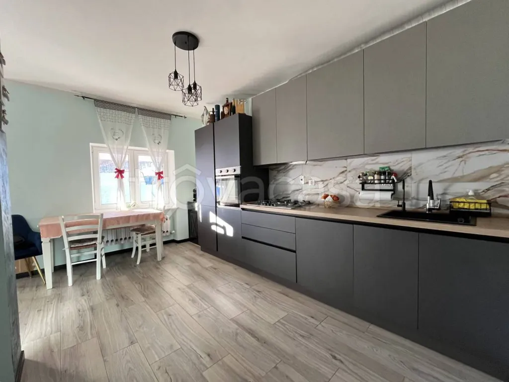 Cucina - Rustic Attico with Balcony in Chiusa di Pesio