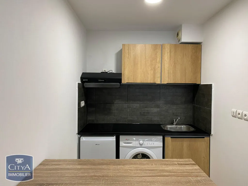 Cuisine - Appartement Meublé au Centre Ville du Tampon