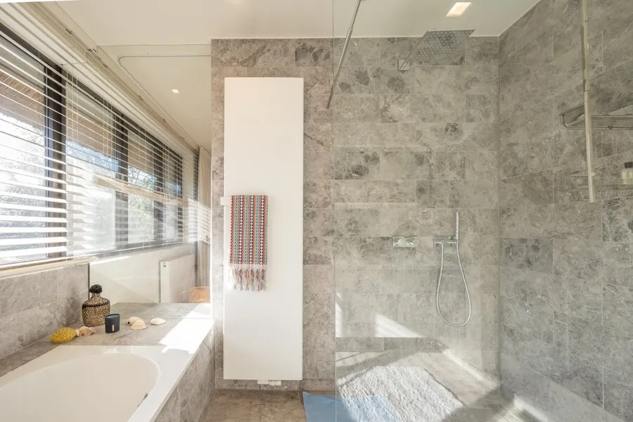 Salles de bain - Villa avec Terrasse et Vue Jardin près de l'Oude Molen