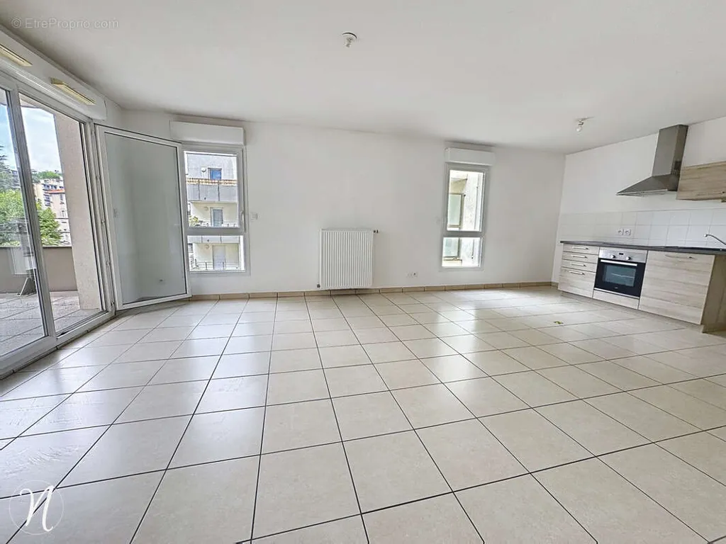 Cuisine - Appartement T3 avec Terrasse au Centre d'Oullins