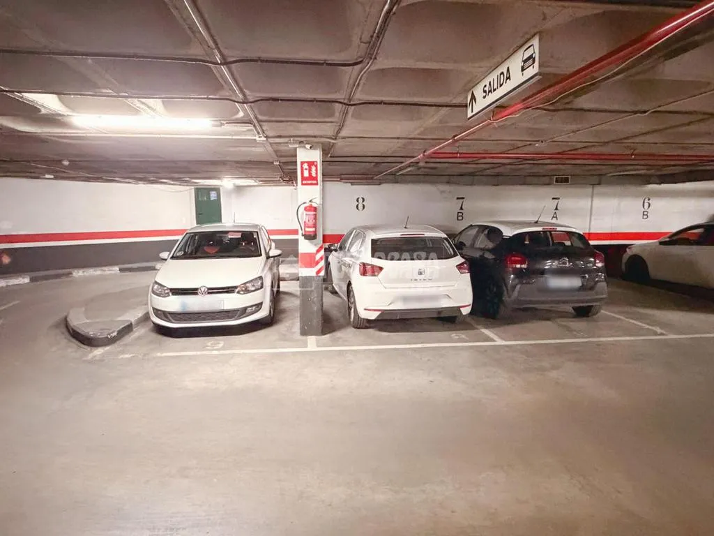 Garage - Flat with Terraces in Carabanchel, Madrid