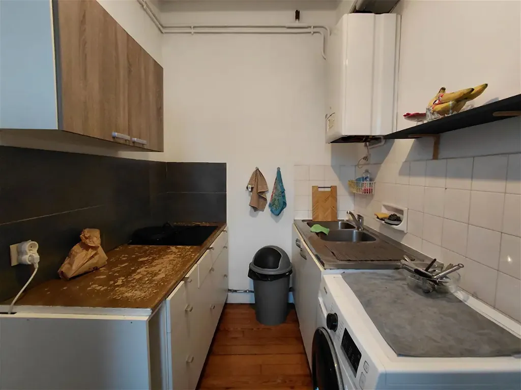 Köök - Bright Studio with Balcony in Pau
