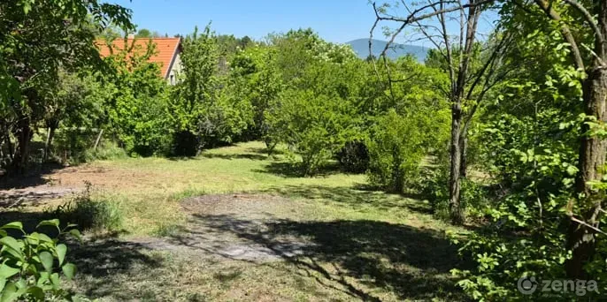 Giardino - Panoramic Plot with Cottage in Tahitótfalu