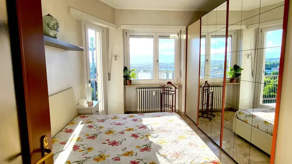 Chambres - Triplex with Panoramic View in Turin