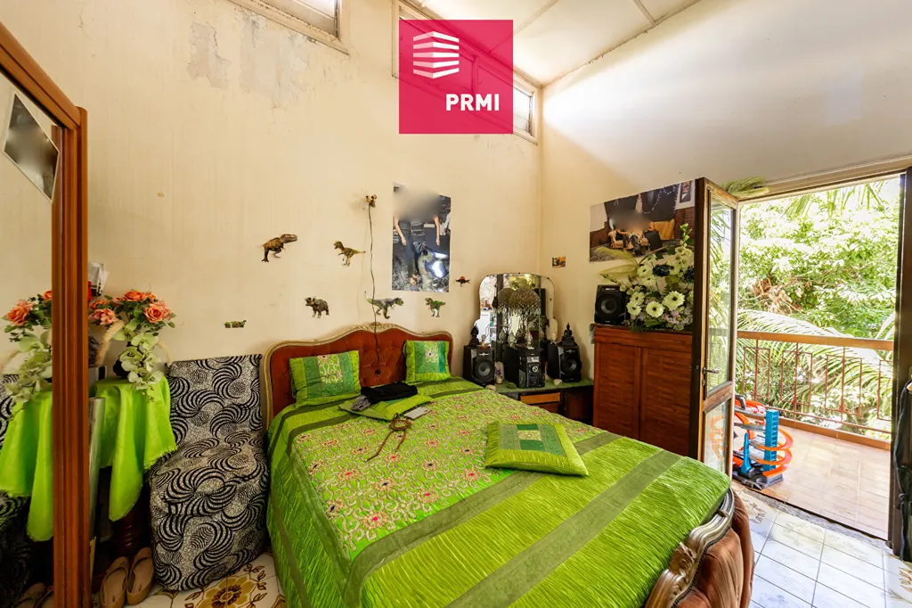 Chambres - Maison R+1 avec Jardin à Sainte-Suzanne