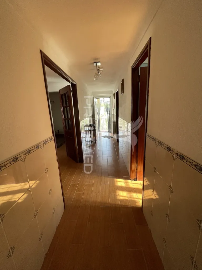 Esik - Renovated House with Terrace in Carvalhal