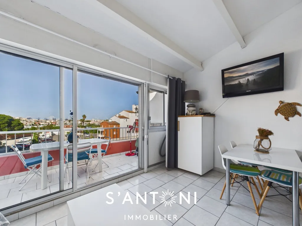 Terrass - Studio with Balcony and Pool in Richelieu