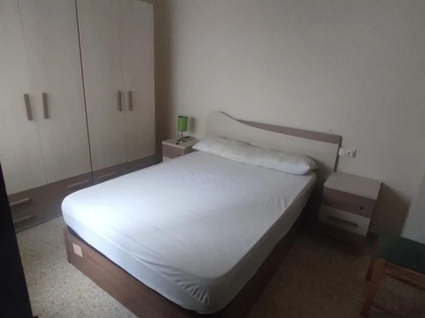 Magamistoad - Bright Apartment with Patio in Plasencia Centre